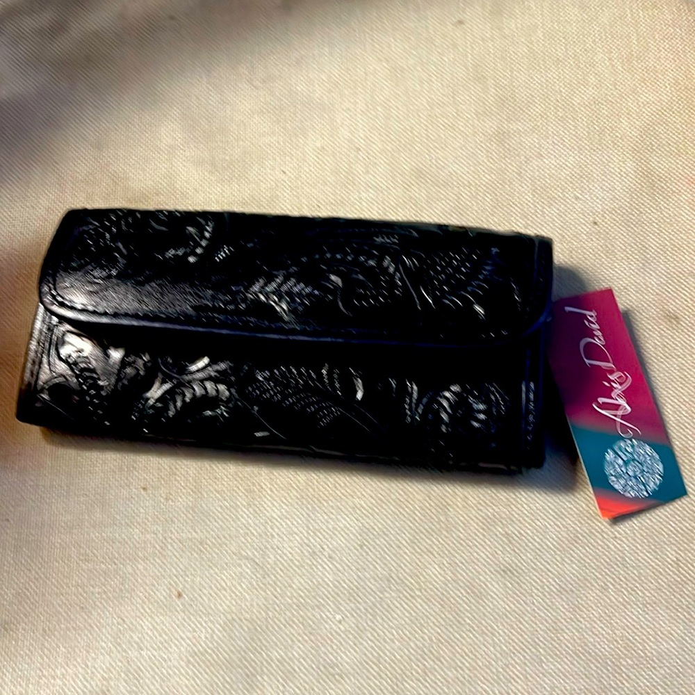 New Alexis David Leather Wallet Hand Made in Mexico NWT Unique